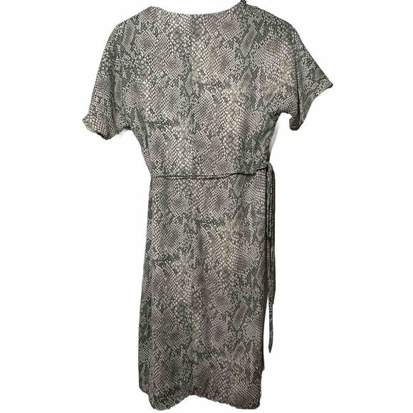 Aritzia Babaton Cream Gray Wallace Snake Print True Wrap Dress Short Sleeve XS - Picture 5 of 15